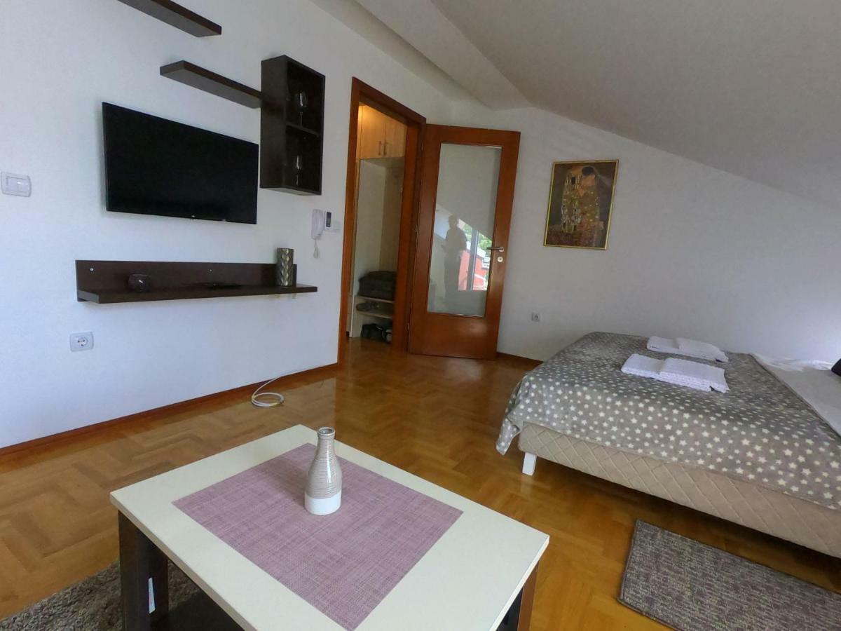 Apartman ZENIT Vrnjacka Banja Bagian luar foto